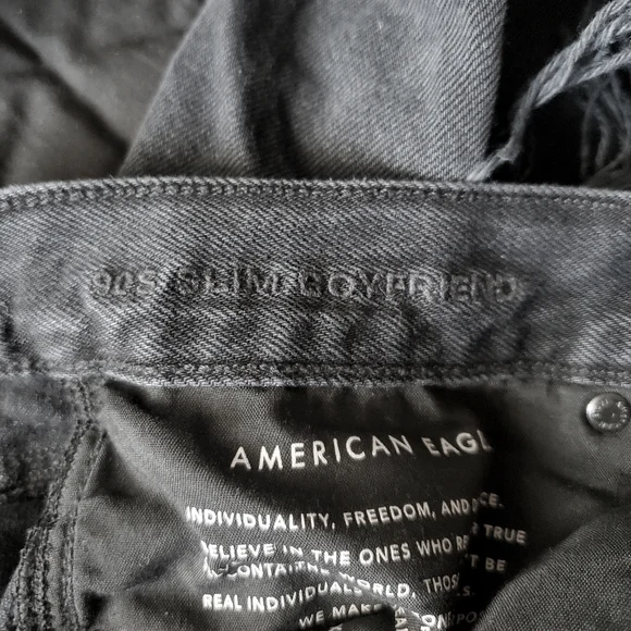 🚨LAST CHANCE🚨 AE 90's Slim Boyfriend Jeans - Picture 4 of 5